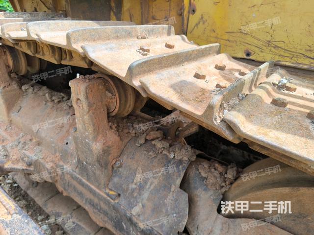 右驱动轮(推土机底盘及工作装置) 右驱动轮(推土机底盘及工作装置)