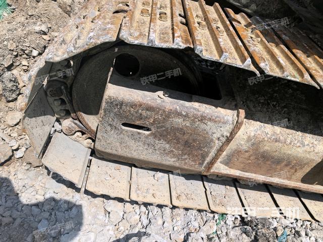 左驱动轮(行走机构) 左驱动轮(行走机构)