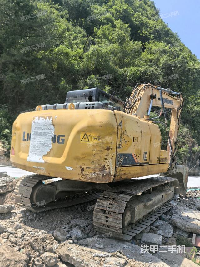 右后45(整机外观) 右后45(整机外观)