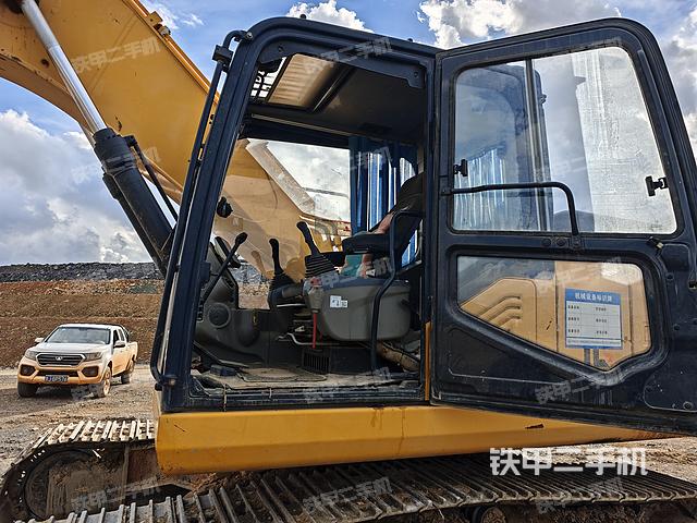 驾驶室整体（整机外观）