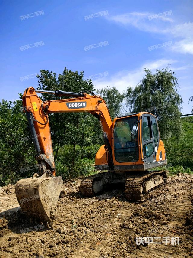 右后45(整机外观) 右后45(整机外观)