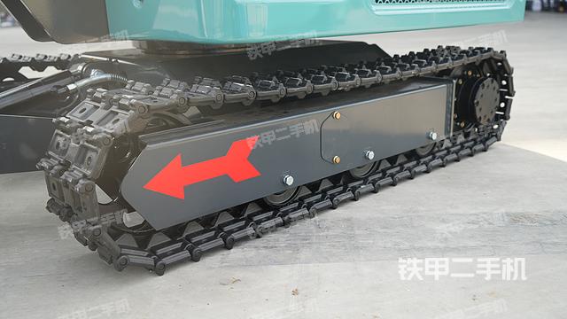 單側(cè)履帶整體(整機(jī)外觀) 單側(cè)履帶整體(整機(jī)外觀)