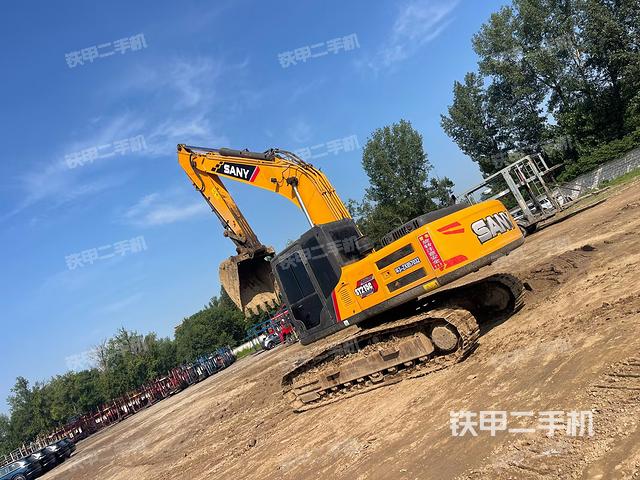三一重工SY215C-9挖掘机的设备实拍-第2张实拍照片