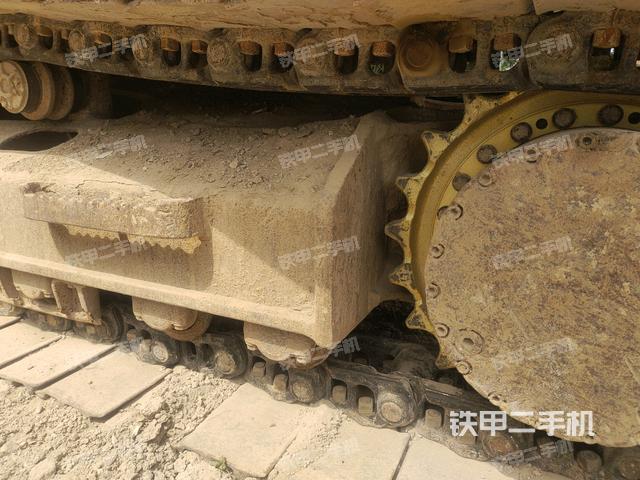 左驱动轮(行走机构) 左驱动轮(行走机构)