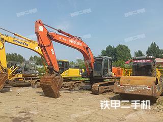 日立ZX270LC-3挖掘机实拍图片