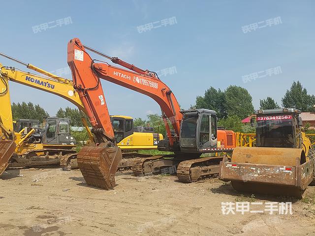 日立ZX270LC-3挖掘機(jī)