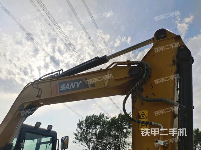 小臂整体左后（工作和回转装置）