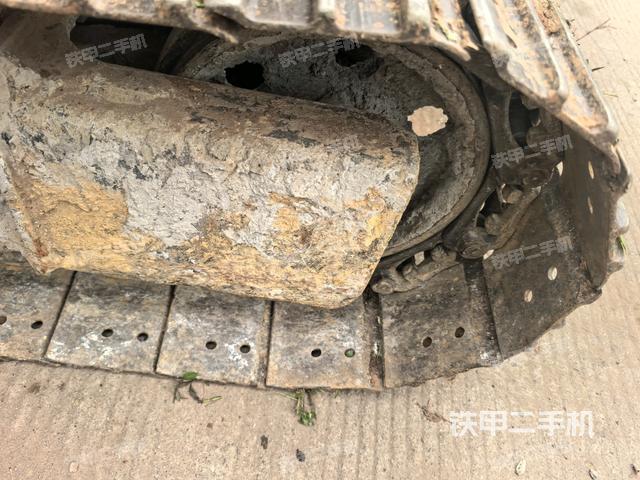 右驱动轮（行走机构）