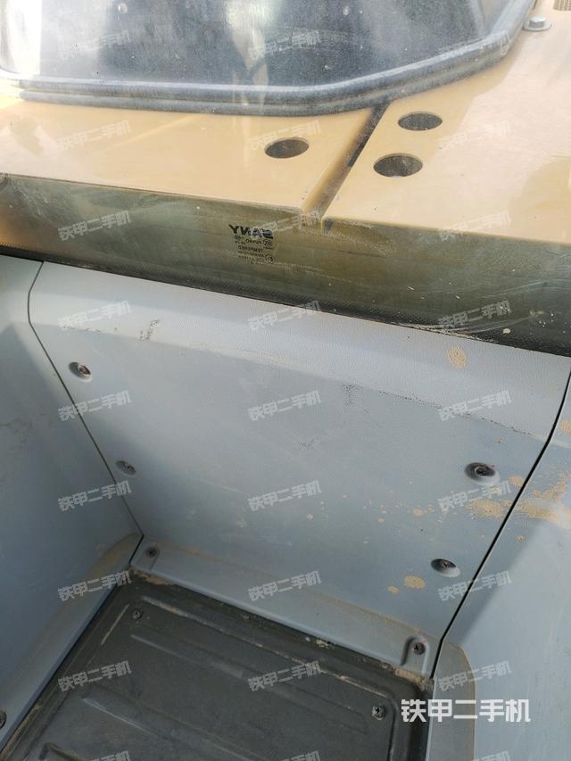 后窗玻璃角标(驾驶室部分) 后窗玻璃角标(驾驶室部分)