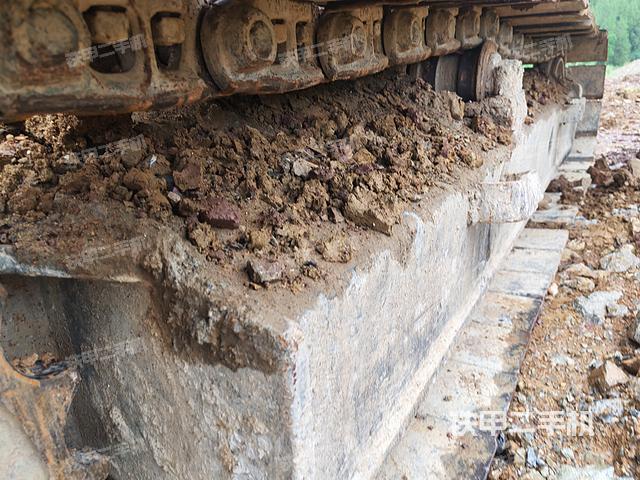 单侧履带整体（整机外观）