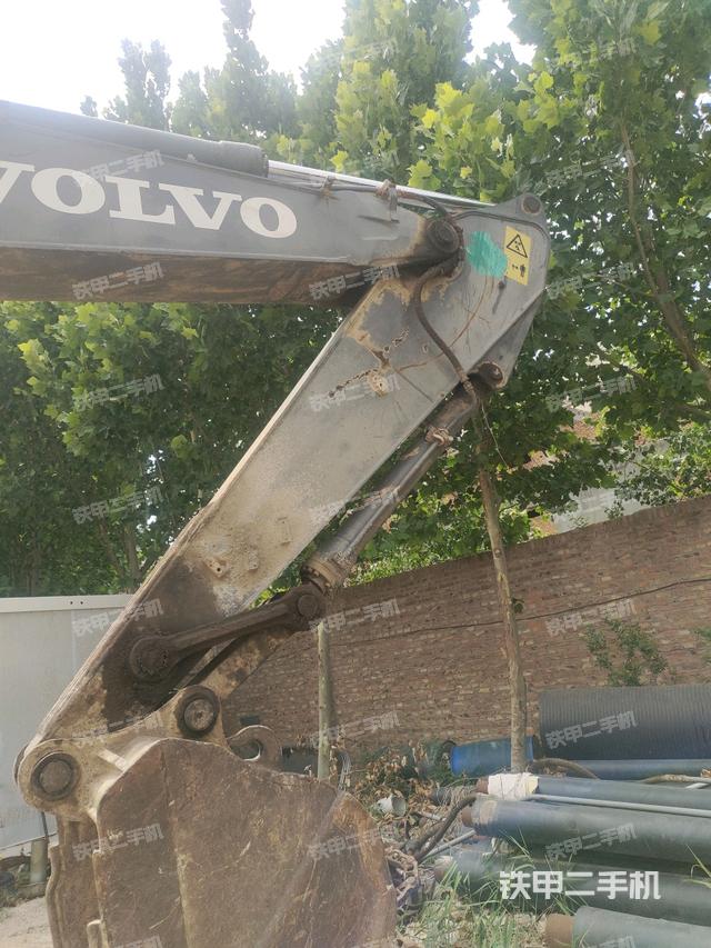 大臂整体 右侧(工作和回转装置) 大臂整体 右侧(工作和回转装置)