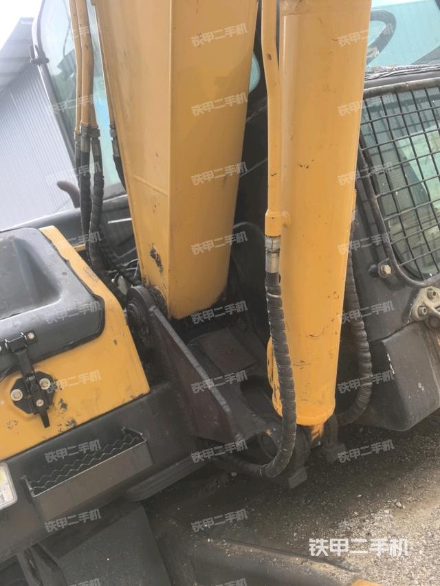 大臂根部 斜(工作和回转装置) 大臂根部 斜(工作和回转装置)