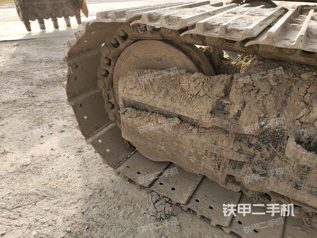 左侧行走马达盖板(行走机构) 左侧行走马达盖板(行走机构)