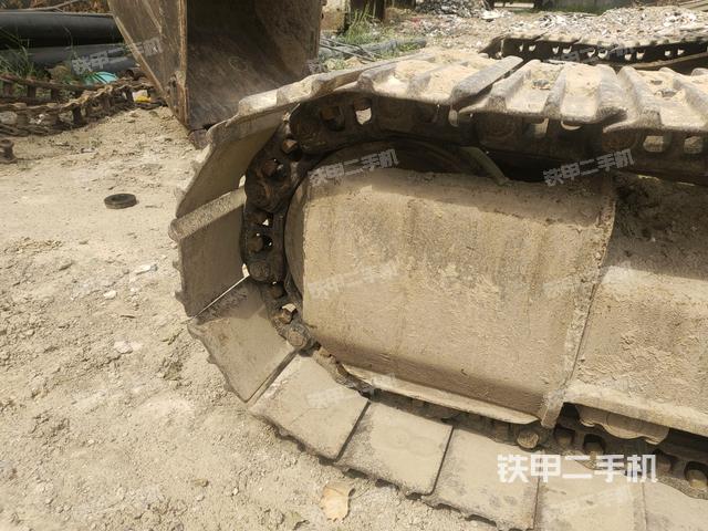 右驱动轮(行走机构) 右驱动轮(行走机构)