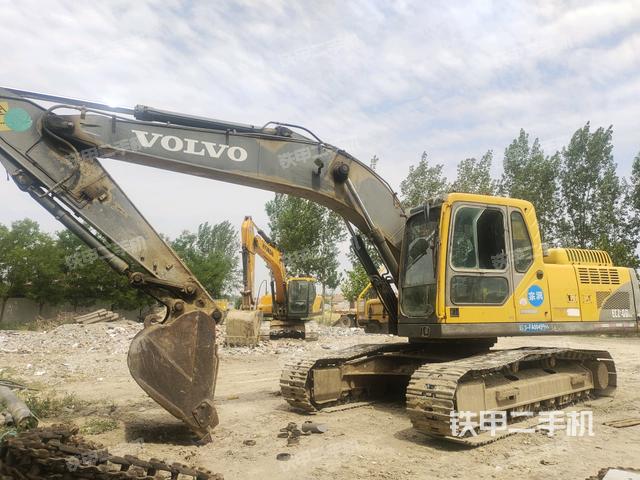 沃爾沃EC210B挖掘機