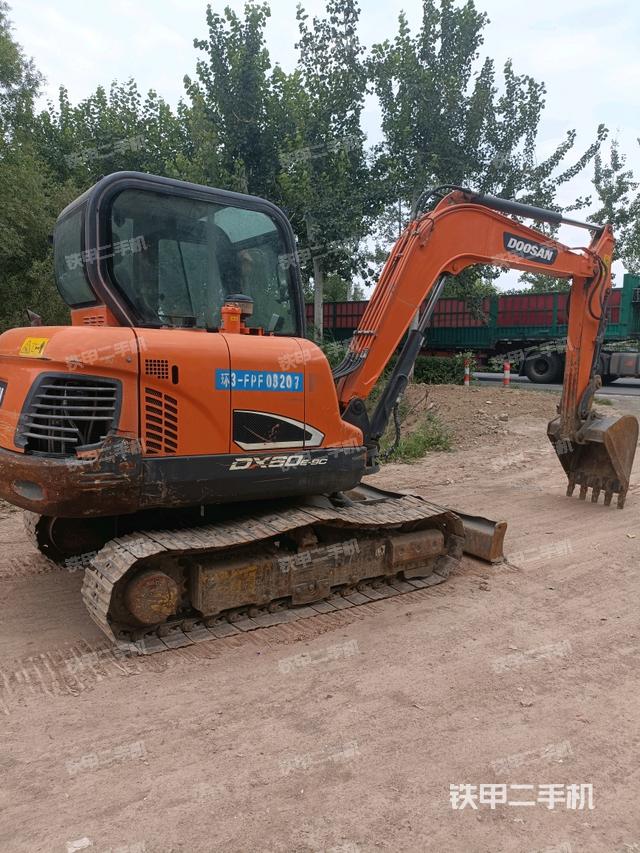 右后45(整机外观) 右后45(整机外观)