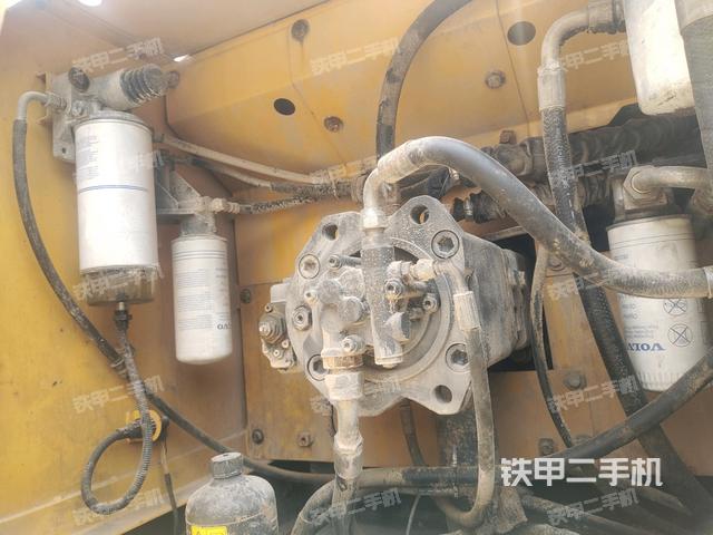 液压泵室(大件舱室) 液压泵室(大件舱室)