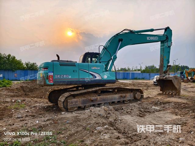 整机右后45°(整机外观) 整机右后45°(整机外观)