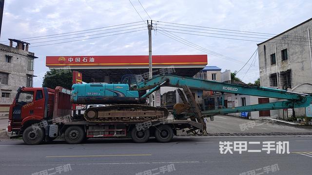 整机右侧(设备外观及核心部件) 整机右侧(设备外观及核心部件)