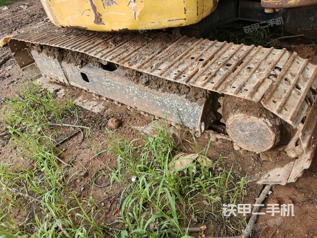 右側(cè)履帶整體?（行走機(jī)構(gòu)）