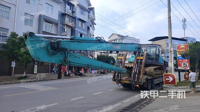 整机左侧(设备外观及核心部件) 整机左侧(设备外观及核心部件)