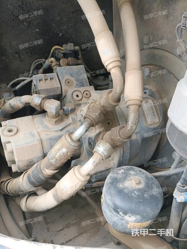 液压泵室(大件舱室) 液压泵室(大件舱室)