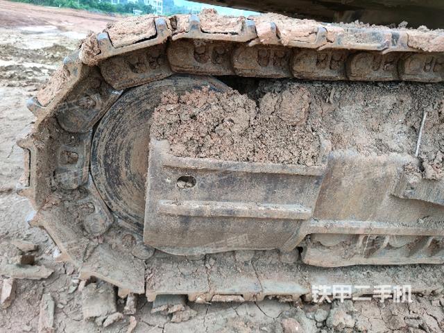 左侧行走马达盖板(行走机构) 左侧行走马达盖板(行走机构)