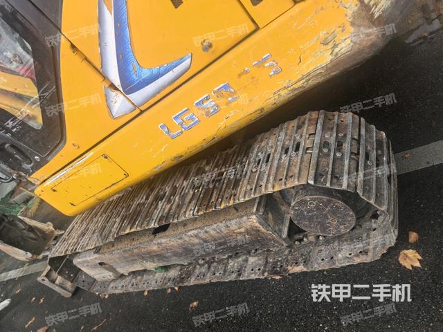 左侧履带整体 （行走机构）