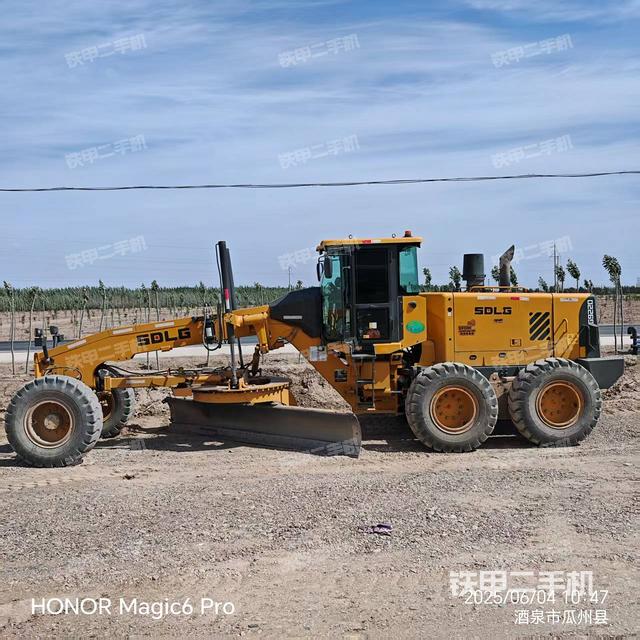 整机左侧(设备外观及核心部件) 整机左侧(设备外观及核心部件)