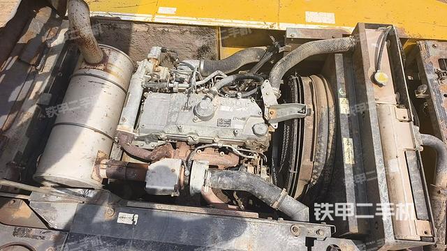 發(fā)動機整體俯視(整機外觀) 發(fā)動機整體俯視(整機外觀)