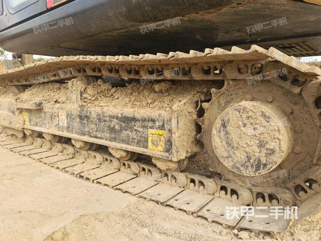 左侧履带整体 （行走机构）