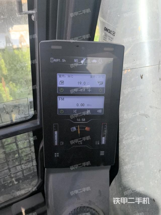 小時表(駕駛室部分) 小時表(駕駛室部分)