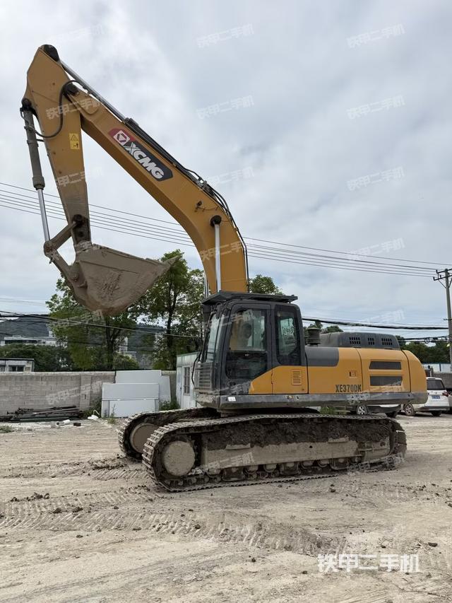 徐工XE370DK挖掘機(jī)
