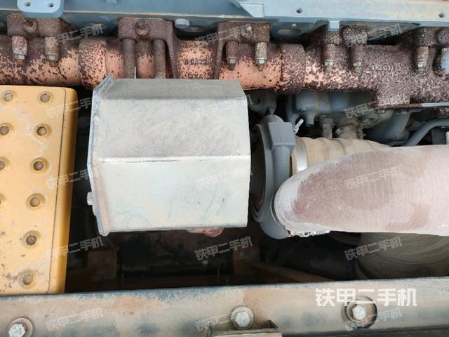 增压器特写(上车部件) 增压器特写(上车部件)