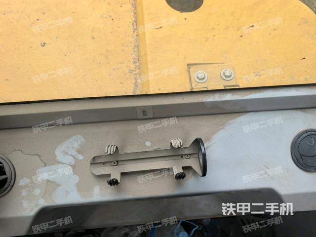 座椅后部（驾驶室部分）