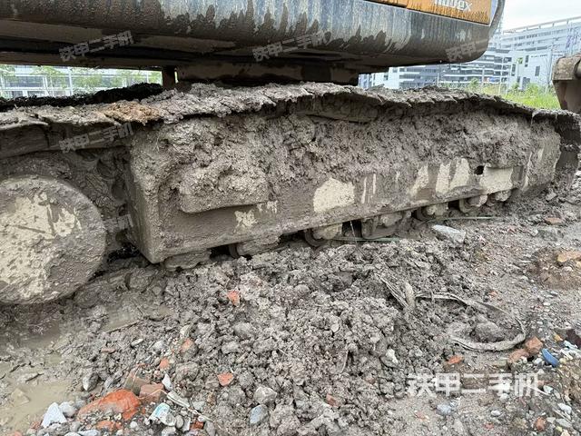 单侧履带整体（整机外观）