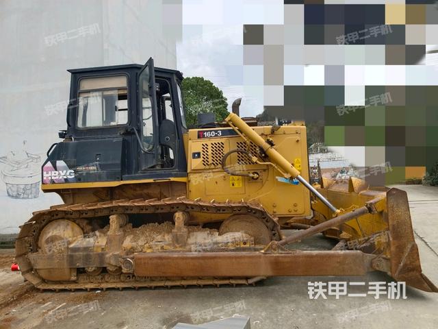 整机右后45°(设备外观及核心部件) 整机右后45°(设备外观及核心部件)