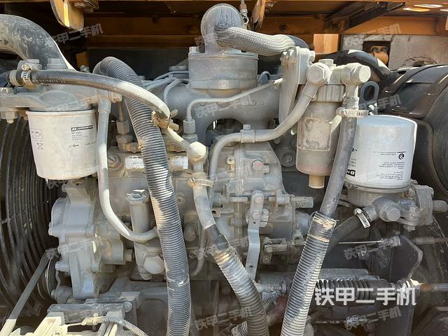 发动机整体俯视(整机外观) 发动机整体俯视(整机外观)