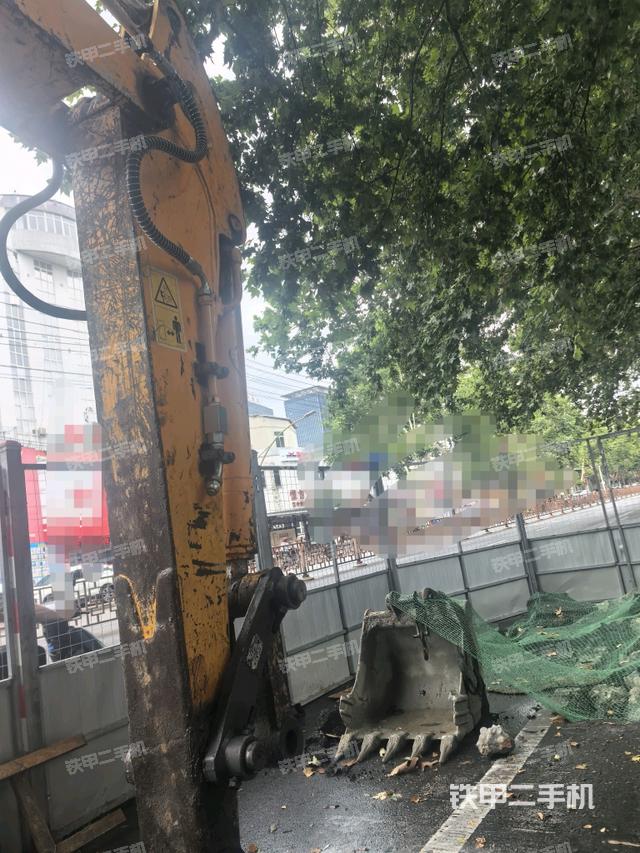 小臂整体左后（工作和回转装置）