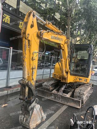 龙工LG6065挖掘机实拍图片