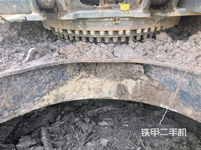 大臂根部?斜視(工作和回轉(zhuǎn)裝置) 大臂根部?斜視(工作和回轉(zhuǎn)裝置)