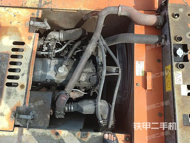 发动机整体俯视(整机外观) 发动机整体俯视(整机外观)