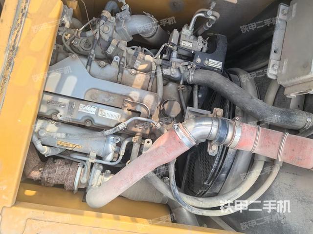 发动机整体俯视(整机外观) 发动机整体俯视(整机外观)