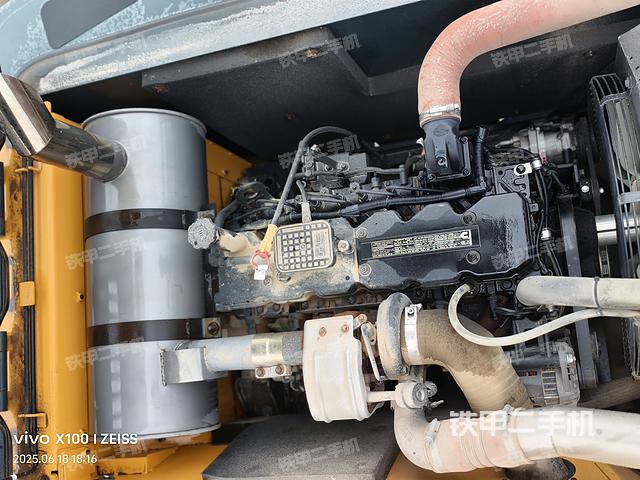 发动机整体俯视(整机外观) 发动机整体俯视(整机外观)