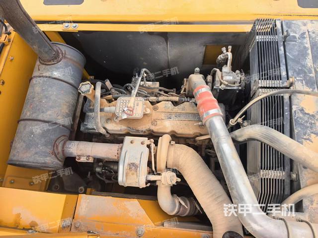 发动机整体俯视(整机外观) 发动机整体俯视(整机外观)