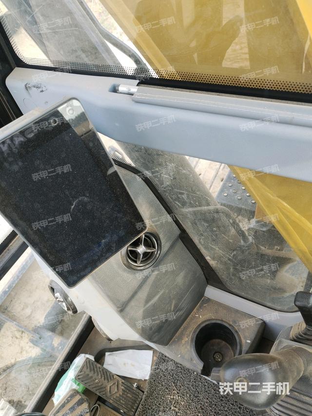 显示屏 （驾驶室部分）