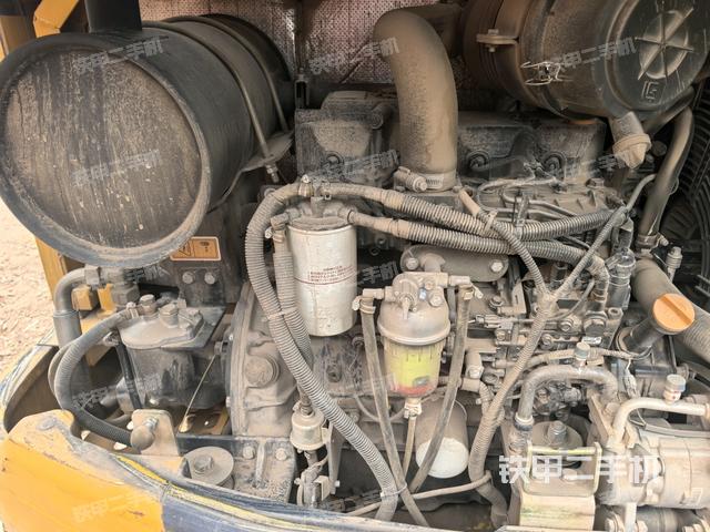 发动机室（上车部件）