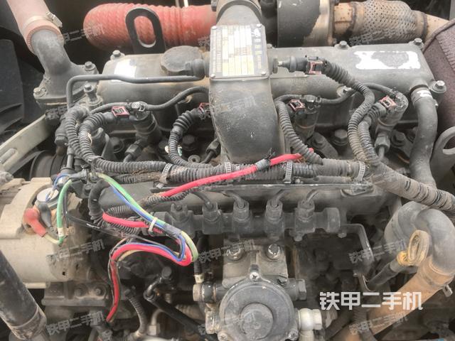 发动机室(上车部件) 发动机室(上车部件)