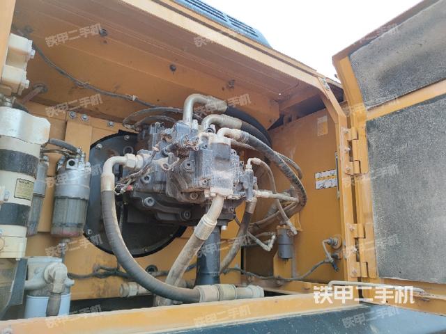 液压泵斜45 右(大件舱室) 液压泵斜45 右(大件舱室)