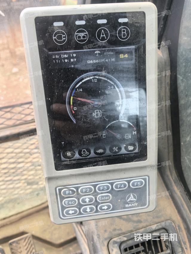 小时表(驾驶室部分) 小时表(驾驶室部分)